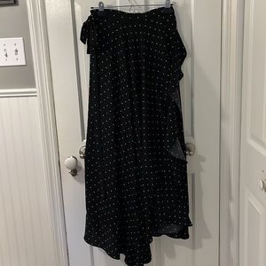 💥50% sale💥Adrienne Vittadini wrap skirt size L. E#672